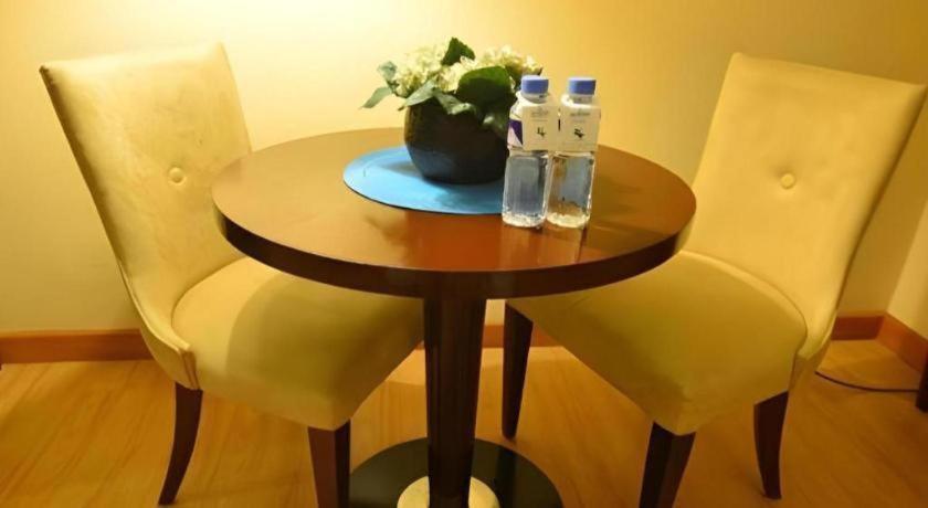 Lancaster Hotel Manila Mandaluyong Dış mekan fotoğraf